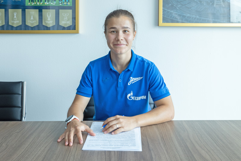 Продление контракта с Верой Симановской