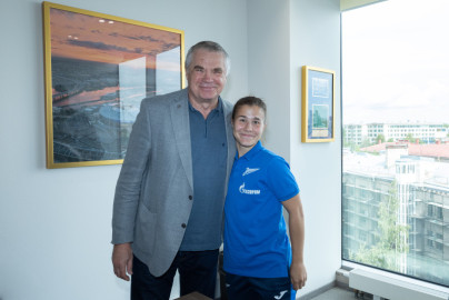 Продление контракта с Верой Симановской