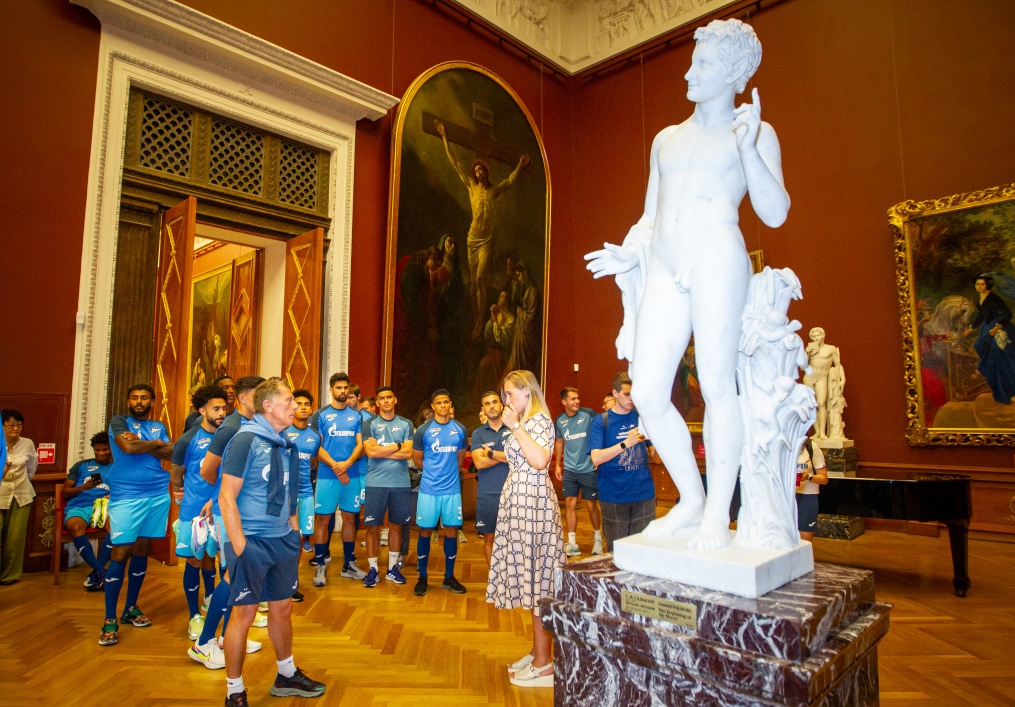 Экскурсия по залам Русского музея для игроков основного состава ФК «Зенит»