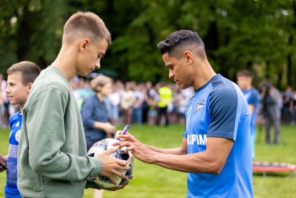 Открытая тренировка «Зенита» в Михайловском саду