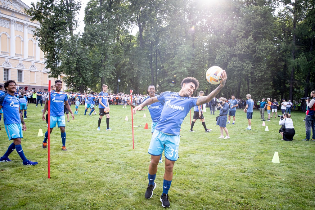 Открытая тренировка «Зенита» в Михайловском саду