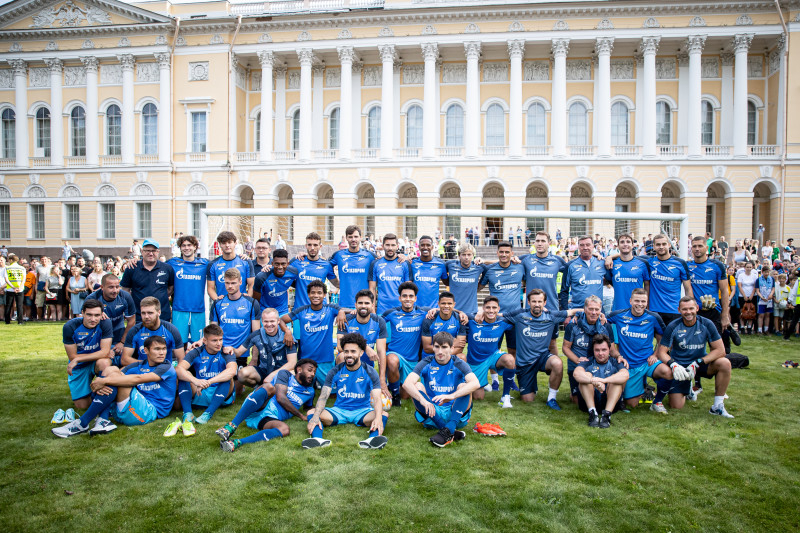 Открытая тренировка «Зенита» в Михайловском саду