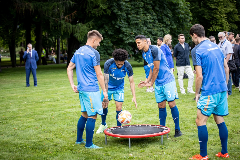 Открытая тренировка «Зенита» в Михайловском саду