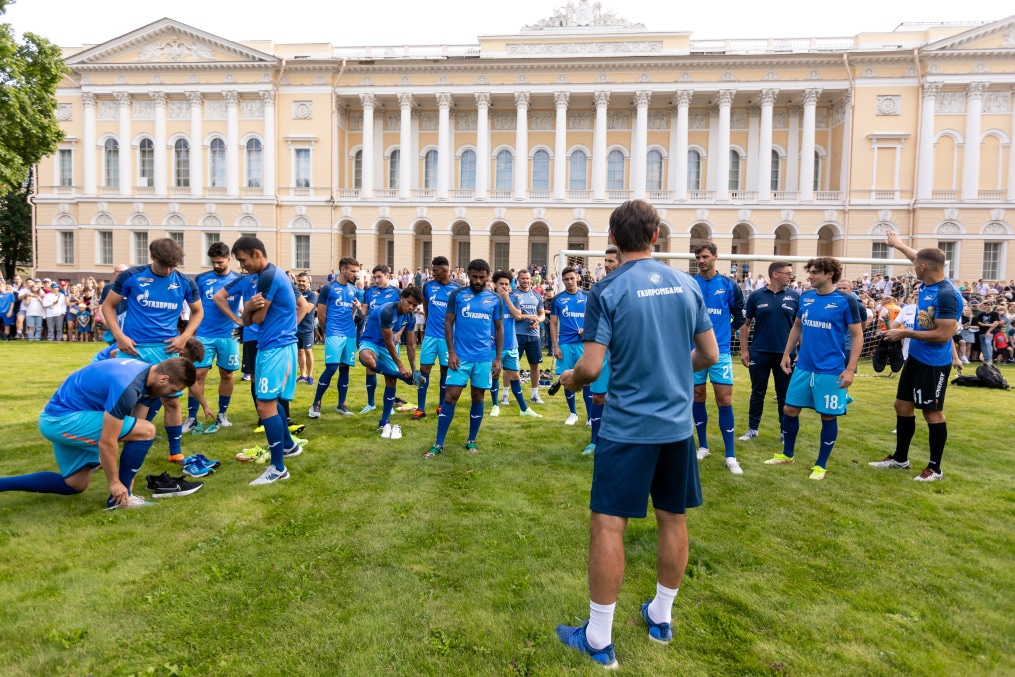 Открытая тренировка «Зенита» в Михайловском саду