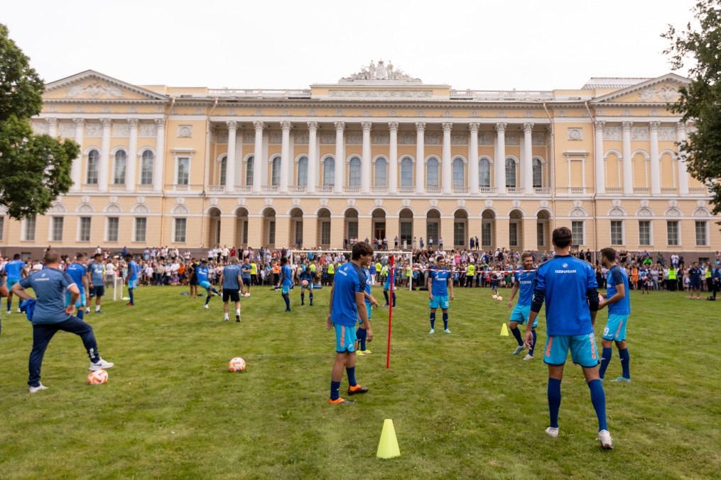 Открытая тренировка «Зенита» в Михайловском саду