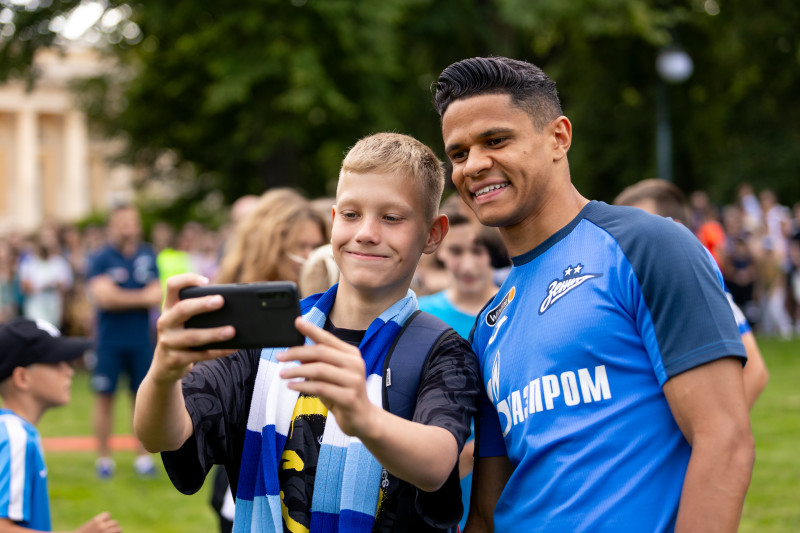 Открытая тренировка «Зенита» в Михайловском саду