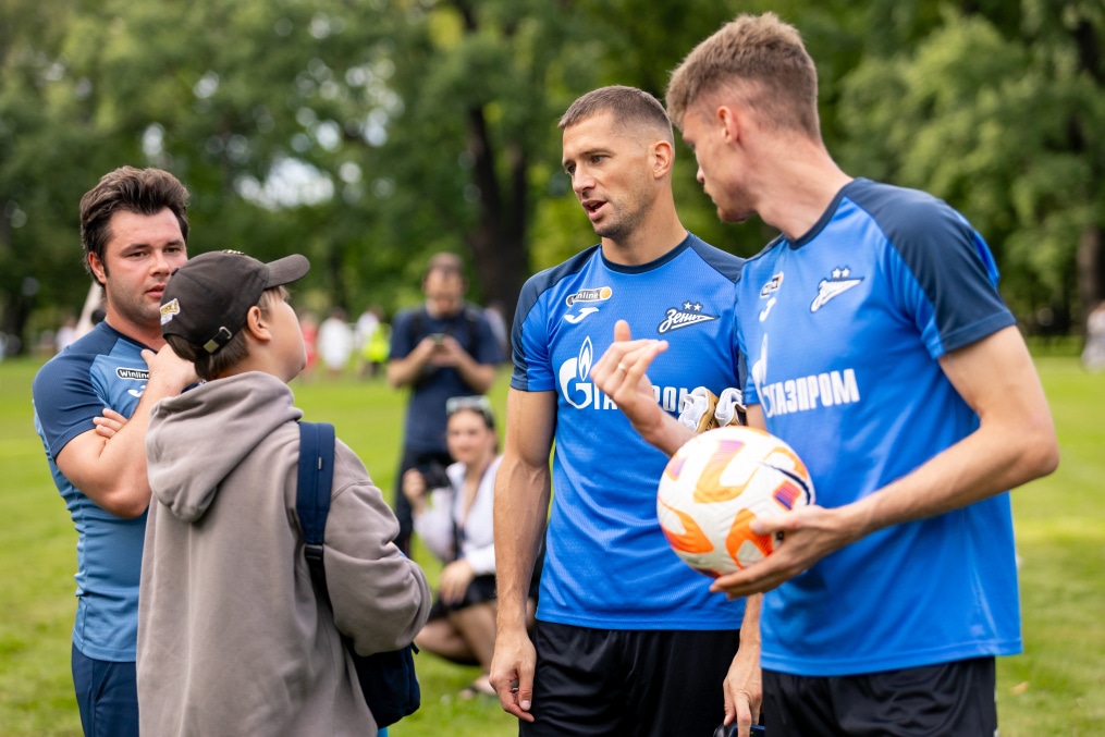 Открытая тренировка «Зенита» в Михайловском саду