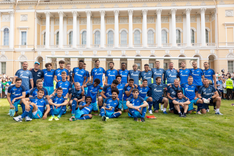 Открытая тренировка «Зенита» в Михайловском саду