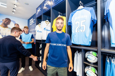 Презентация Страхини Эраковича и Дениса Адамова в официальном магазине «Зенит»