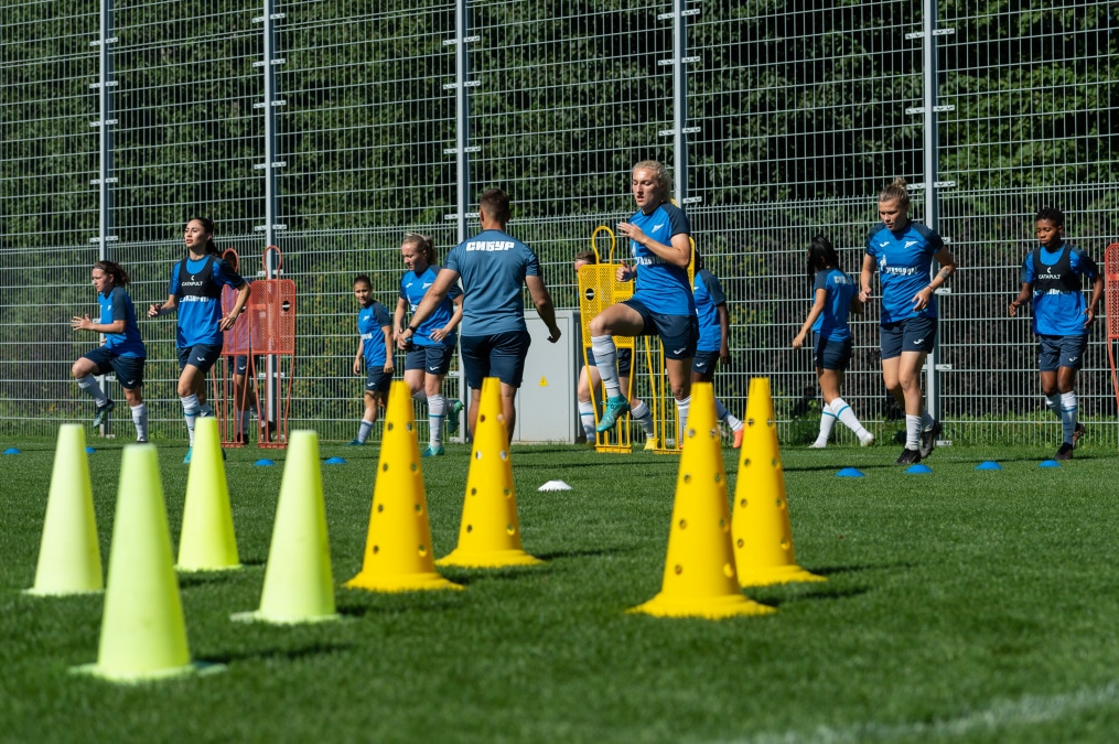 Тренировка женской команды «Зенит» перед матчем с «Локомотивом»