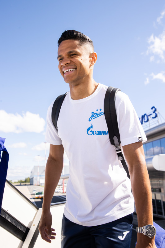 Вылет команды в Самару на матч с «Крыльями Советов»