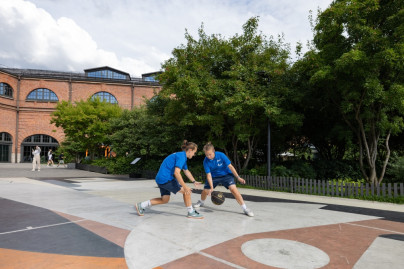 Экскурсия женской молодежной команды «Зенит» в галерею «Цифергауз»