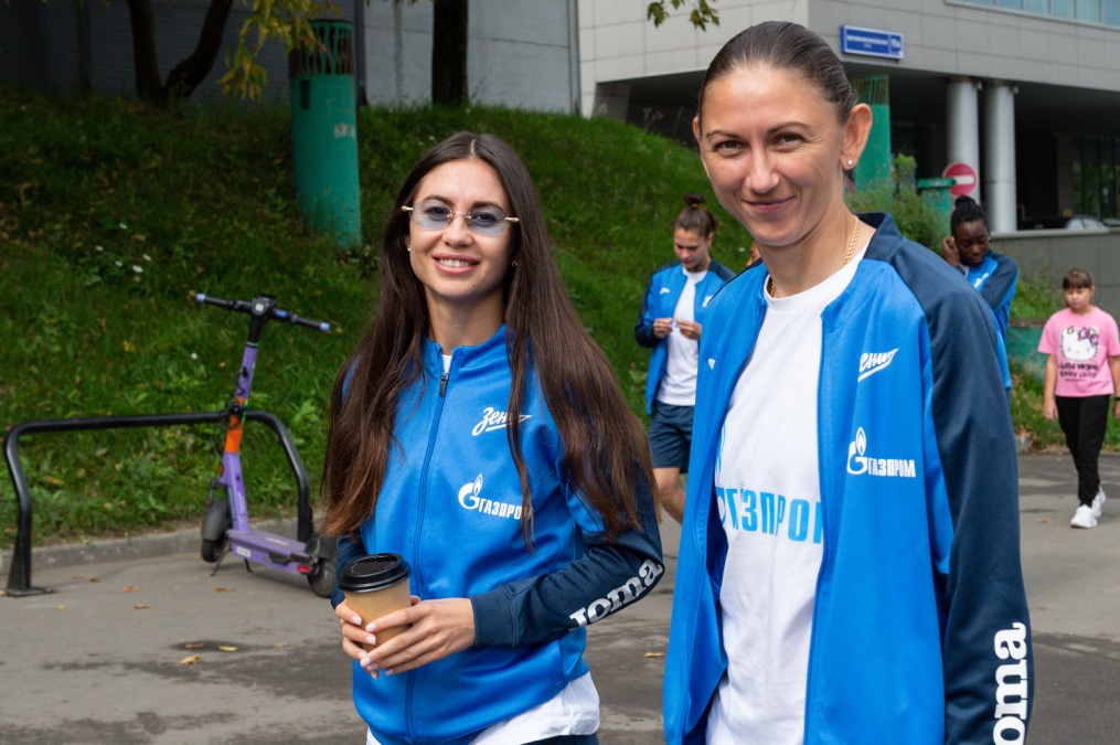 Прогулка женской команды «Зенит» перед матчем с «Локомотивом»