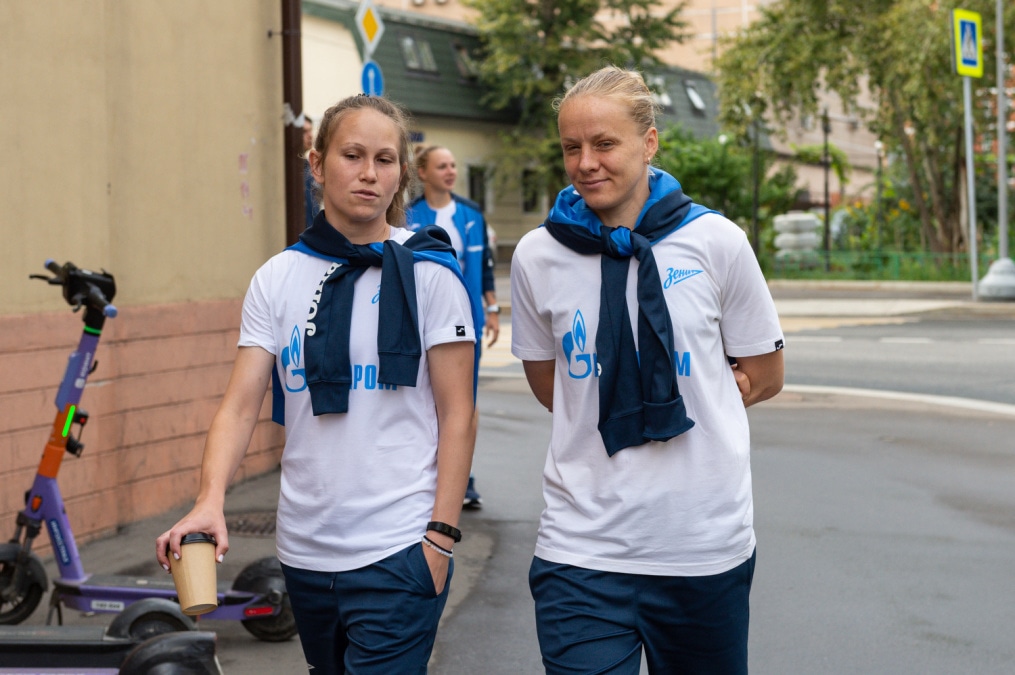 Прогулка женской команды «Зенит» перед матчем с «Локомотивом»