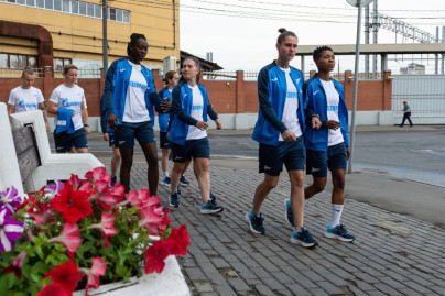 Прогулка женской команды «Зенит» перед матчем с «Локомотивом»