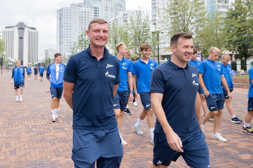 Прогулка молодежной команды «Зенит» перед матчем со «Спартаком»-м