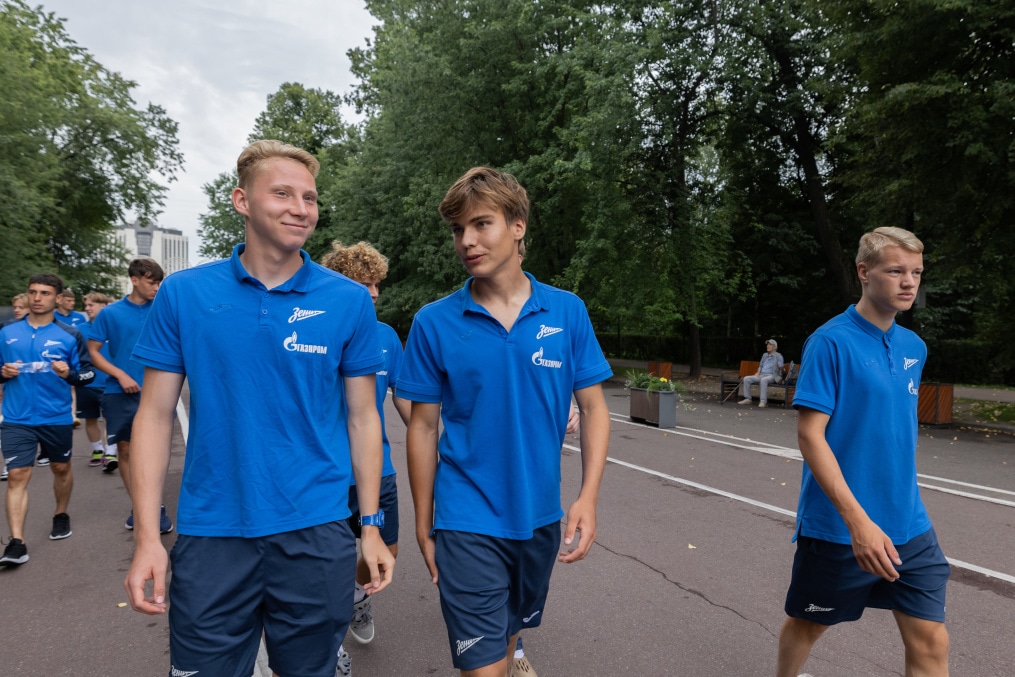 Прогулка молодежной команды «Зенит» перед матчем со «Спартаком»-м