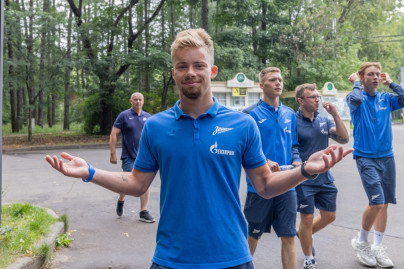 Прогулка молодежной команды «Зенит» перед матчем со «Спартаком»-м