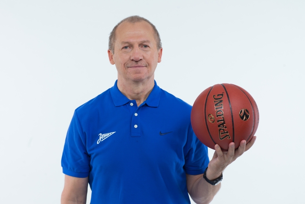 Фотосессия игроков и тренеров основного состава БК «Зенит» сезона-2017/2018