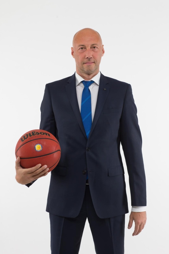 Фотосессия игроков и тренеров основного состава БК «Зенит» сезона-2017/2018