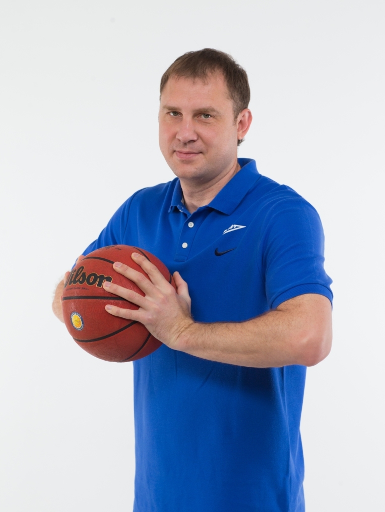 Фотосессия игроков и тренеров основного состава БК «Зенит» сезона-2017/2018