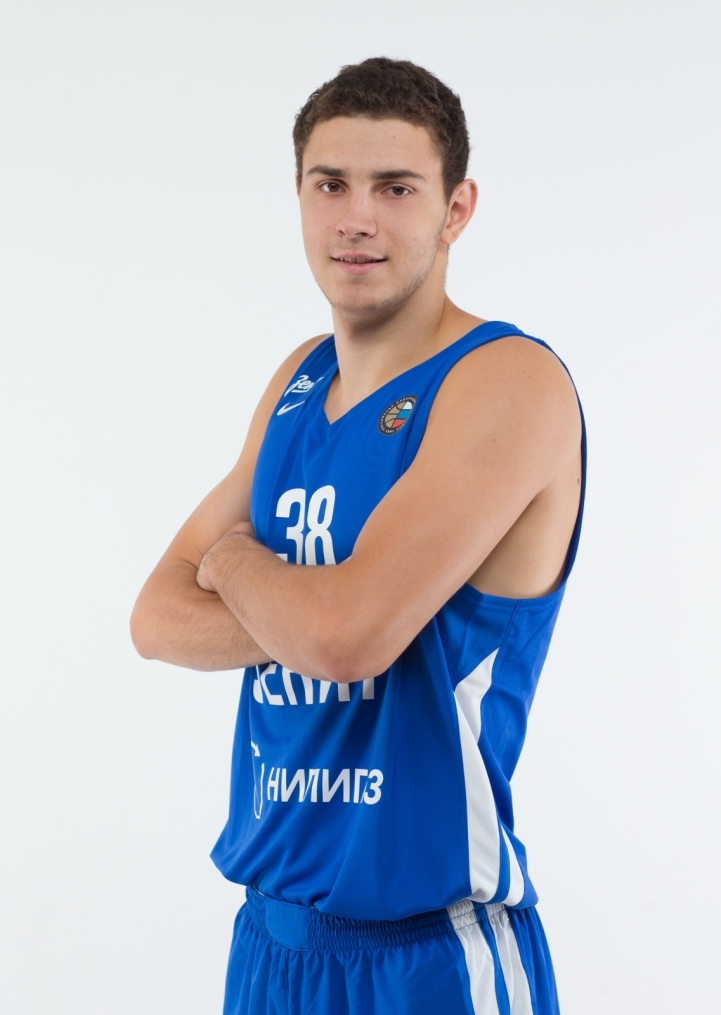 Фотосессия игроков и тренеров основного состава БК «Зенит» сезона-2017/2018