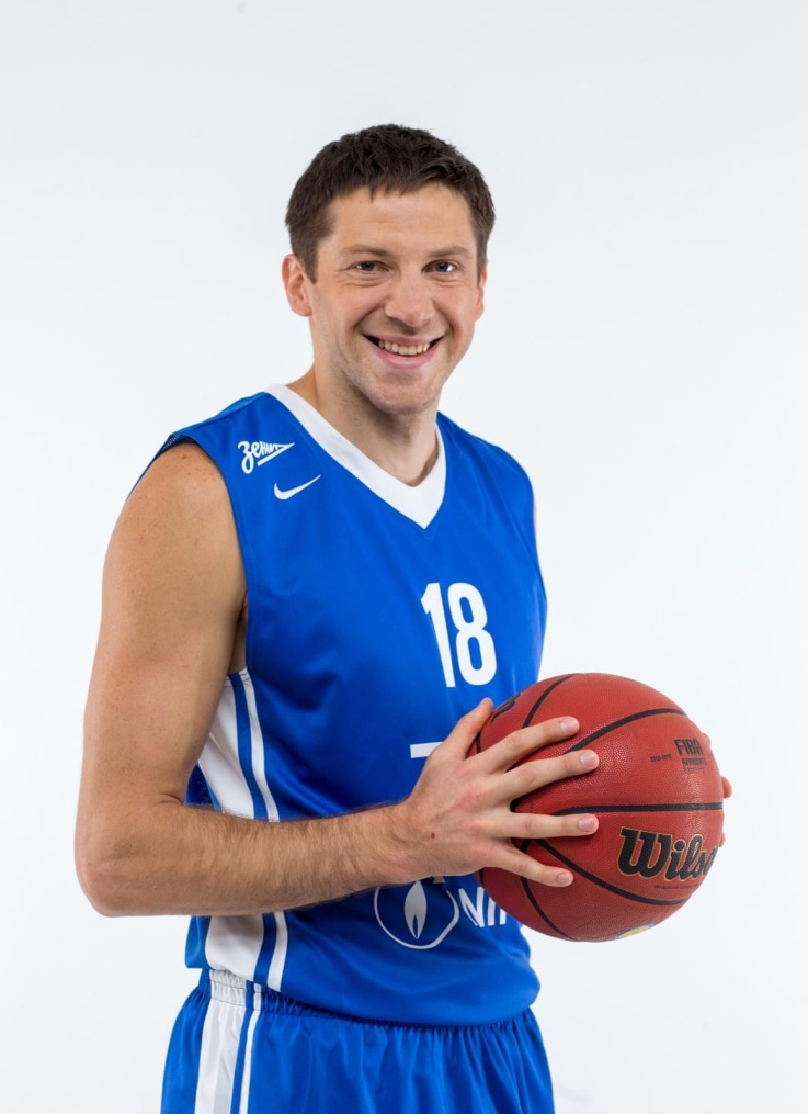 Фотосессия игроков и тренеров основного состава БК «Зенит» сезона-2017/2018