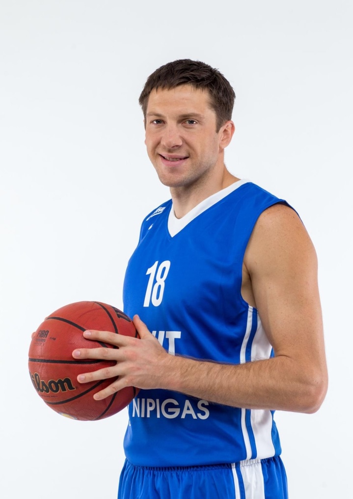 Фотосессия игроков и тренеров основного состава БК «Зенит» сезона-2017/2018