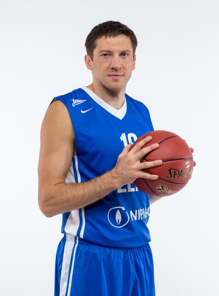 Фотосессия игроков и тренеров основного состава БК «Зенит» сезона-2017/2018