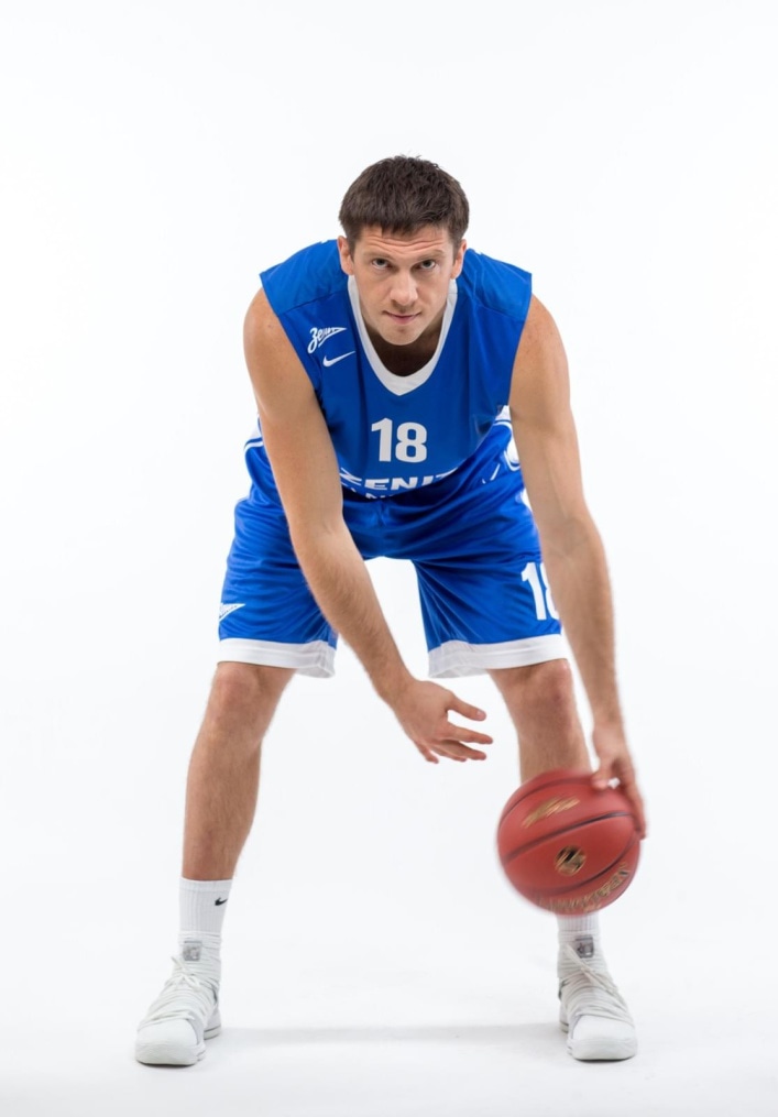 Фотосессия игроков и тренеров основного состава БК «Зенит» сезона-2017/2018