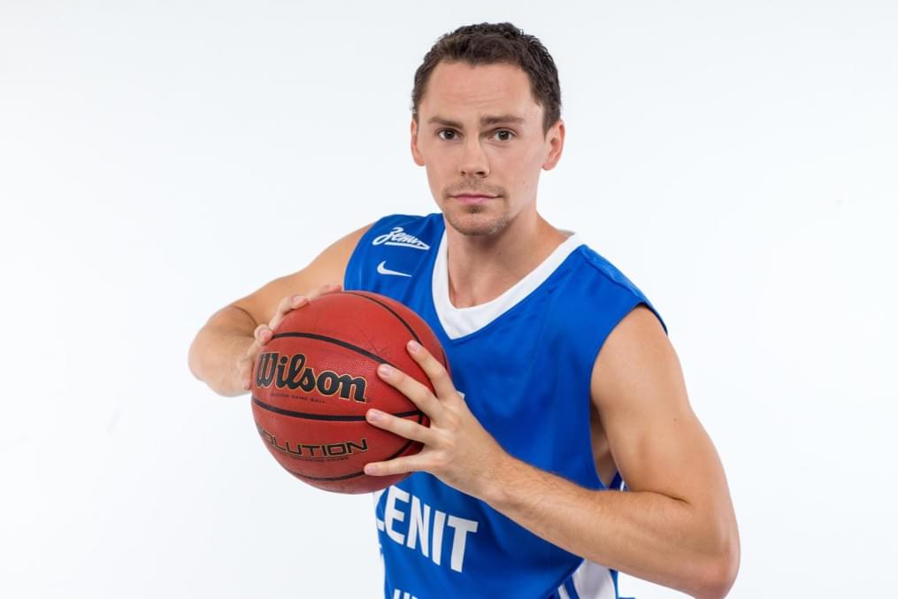 Фотосессия игроков и тренеров основного состава БК «Зенит» сезона-2017/2018