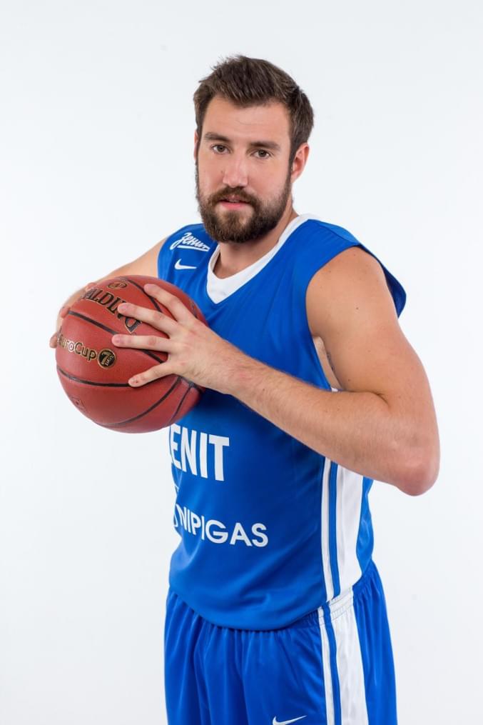 Фотосессия игроков и тренеров основного состава БК «Зенит» сезона-2017/2018