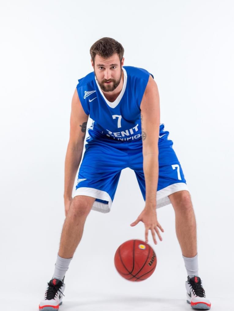 Фотосессия игроков и тренеров основного состава БК «Зенит» сезона-2017/2018