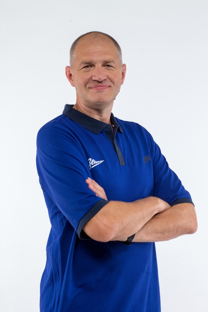 Фотосессия игроков и тренеров БК «Зенит-Фарм» сезона-2017/2018