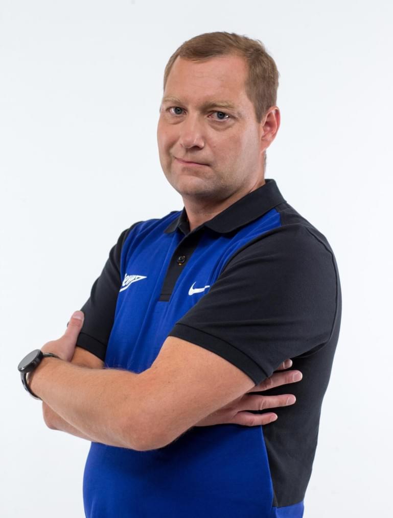 Фотосессия игроков и тренеров БК «Зенит-Фарм» сезона-2017/2018