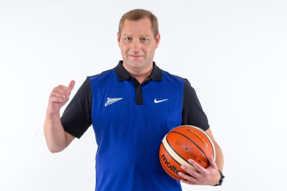 Фотосессия игроков и тренеров БК «Зенит-Фарм» сезона-2017/2018