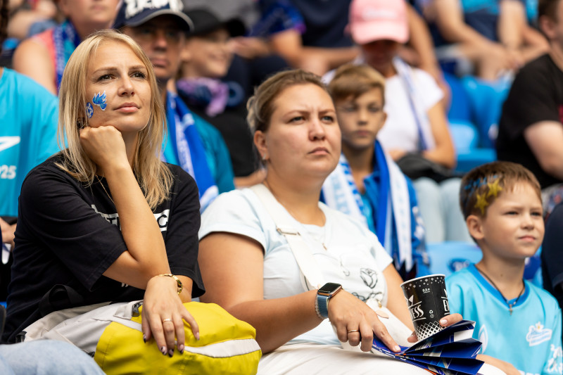 Болельщики на матче «Зенит» — «Факел»