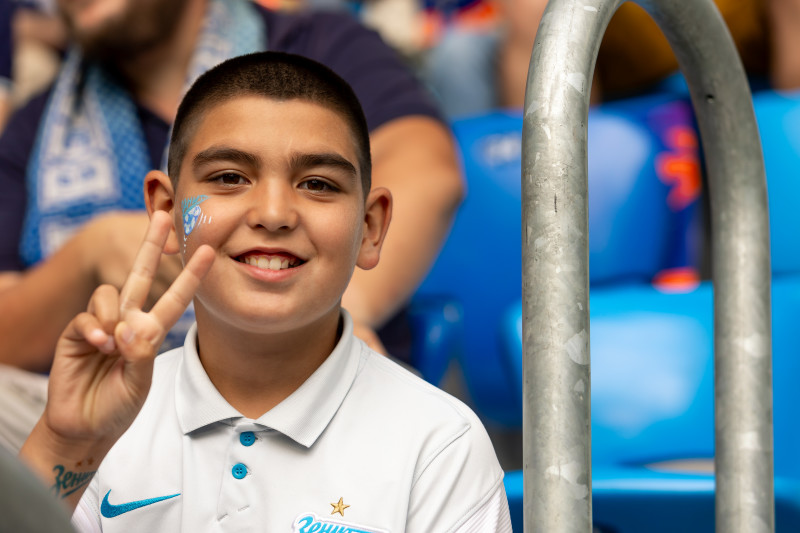 Болельщики на матче «Зенит» — «Факел»