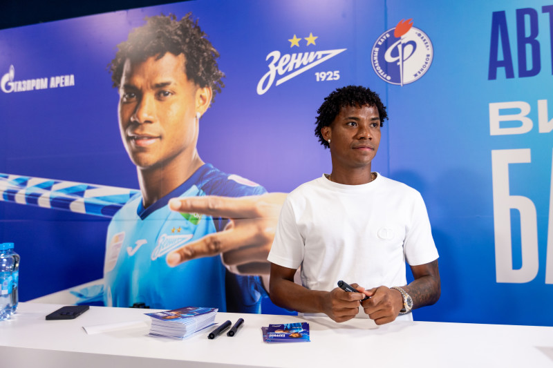 Фан-променад на матче «Зенит» — «Факел»