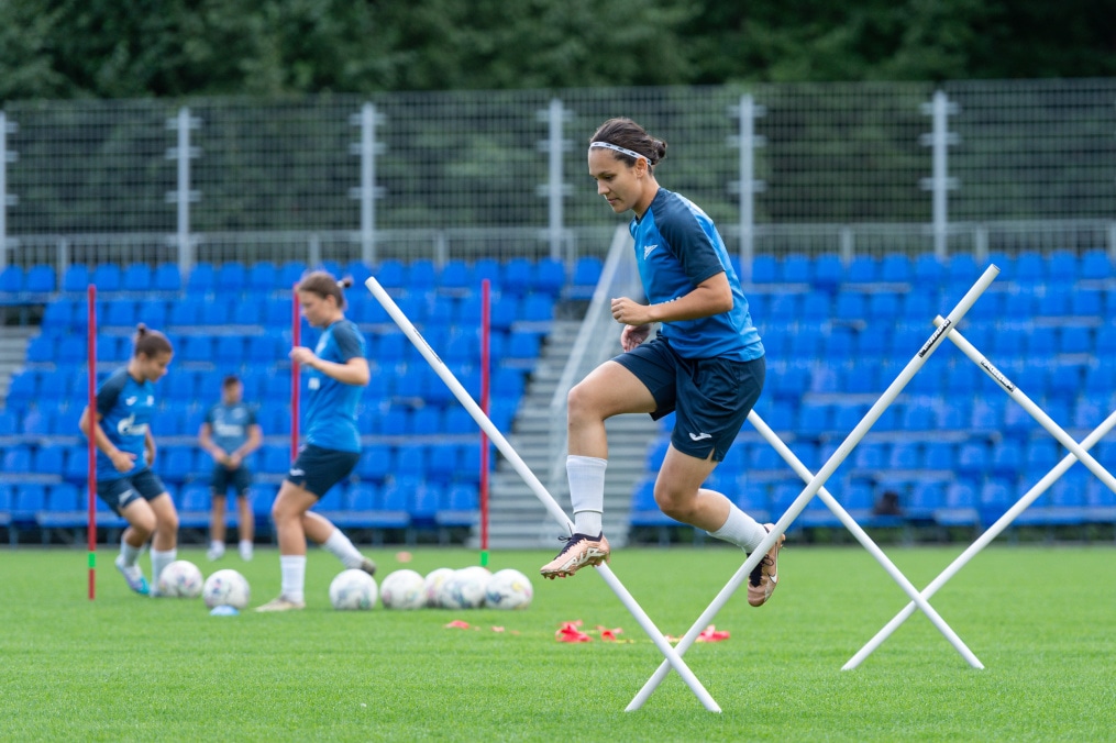 Тренировка женской команды «Зенит» перед матчем с «Динамо»