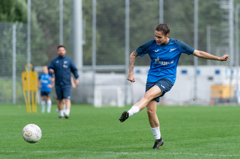 Тренировка женской команды «Зенит» перед матчем с «Динамо»