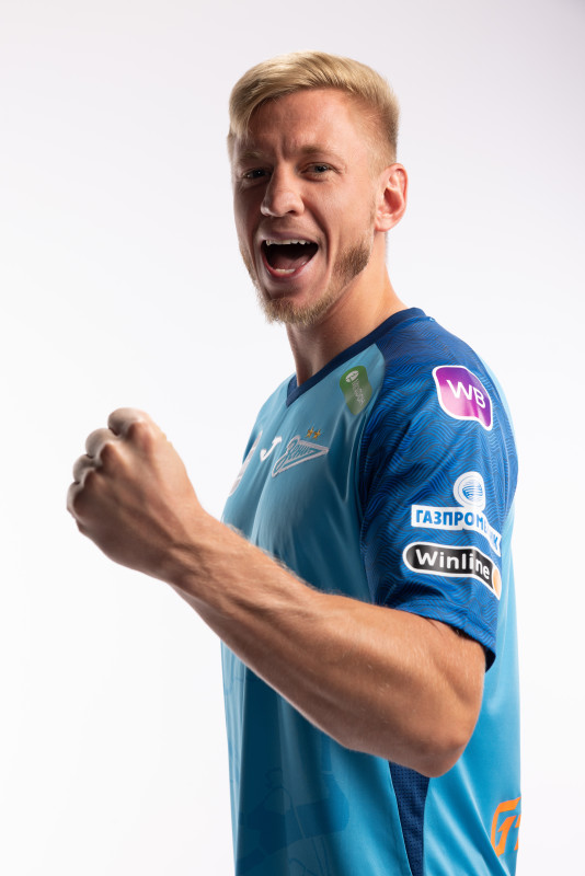 Индивидуальная фотосессия игроков ФК «Зенит» в форме Joma сезона 2023/24