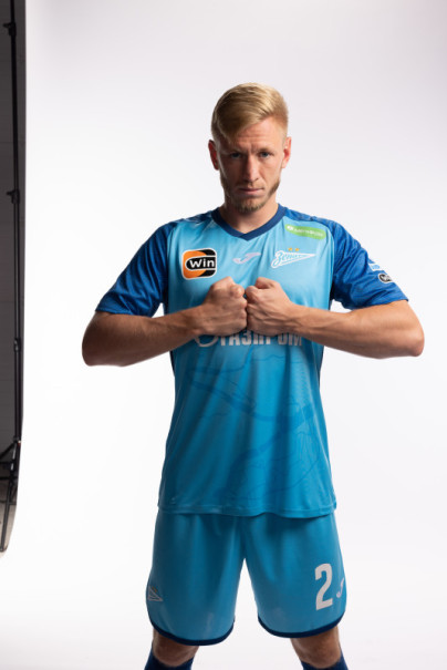 Индивидуальная фотосессия игроков ФК «Зенит» в форме Joma сезона 2023/24