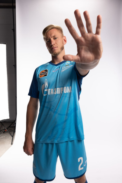 Индивидуальная фотосессия игроков ФК «Зенит» в форме Joma сезона 2023/24