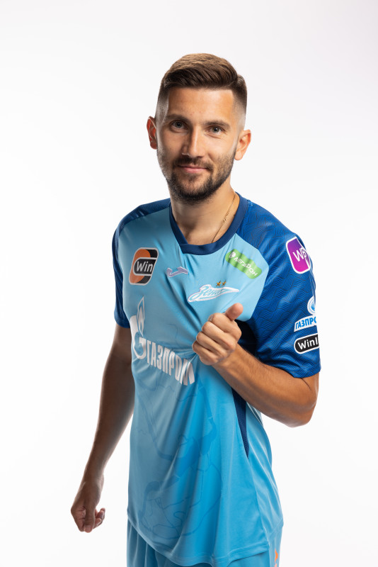 Индивидуальная фотосессия игроков ФК «Зенит» в форме Joma сезона 2023/24