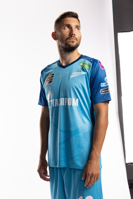 Индивидуальная фотосессия игроков ФК «Зенит» в форме Joma сезона 2023/24