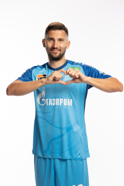 Индивидуальная фотосессия игроков ФК «Зенит» в форме Joma сезона 2023/24