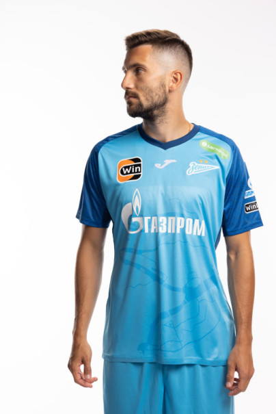 Индивидуальная фотосессия игроков ФК «Зенит» в форме Joma сезона 2023/24