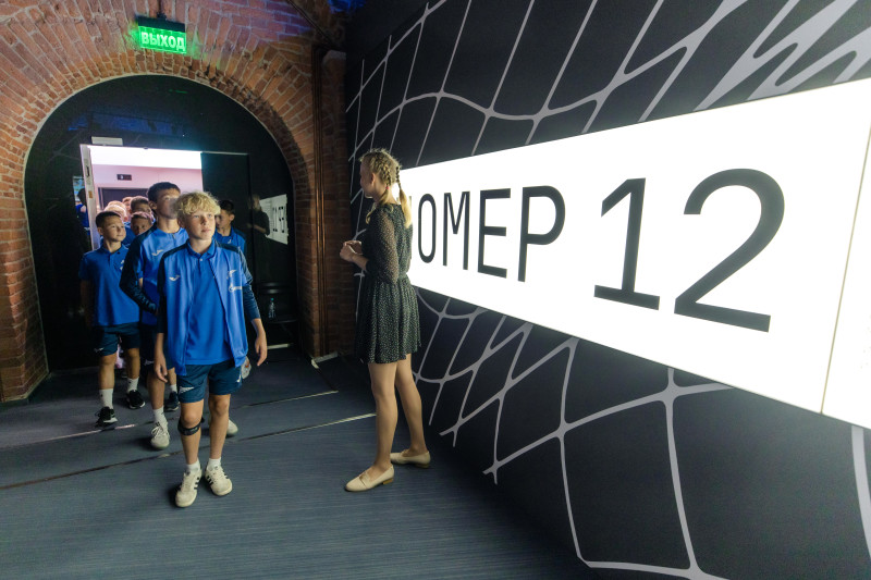 Экскурсия «Зенита»-2010 в галерею «Цифергауз»