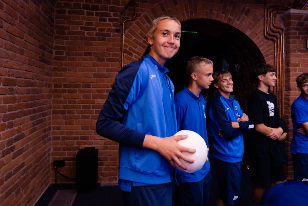 Экскурсия «Зенита»-2008 в галерею «Цифергауз»